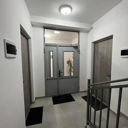 Cool Blue Interior Self Check In Apartment Yerevan Exterior photo